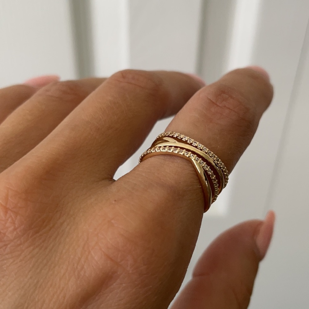 Express Gold Ring - Picture 3 of 12